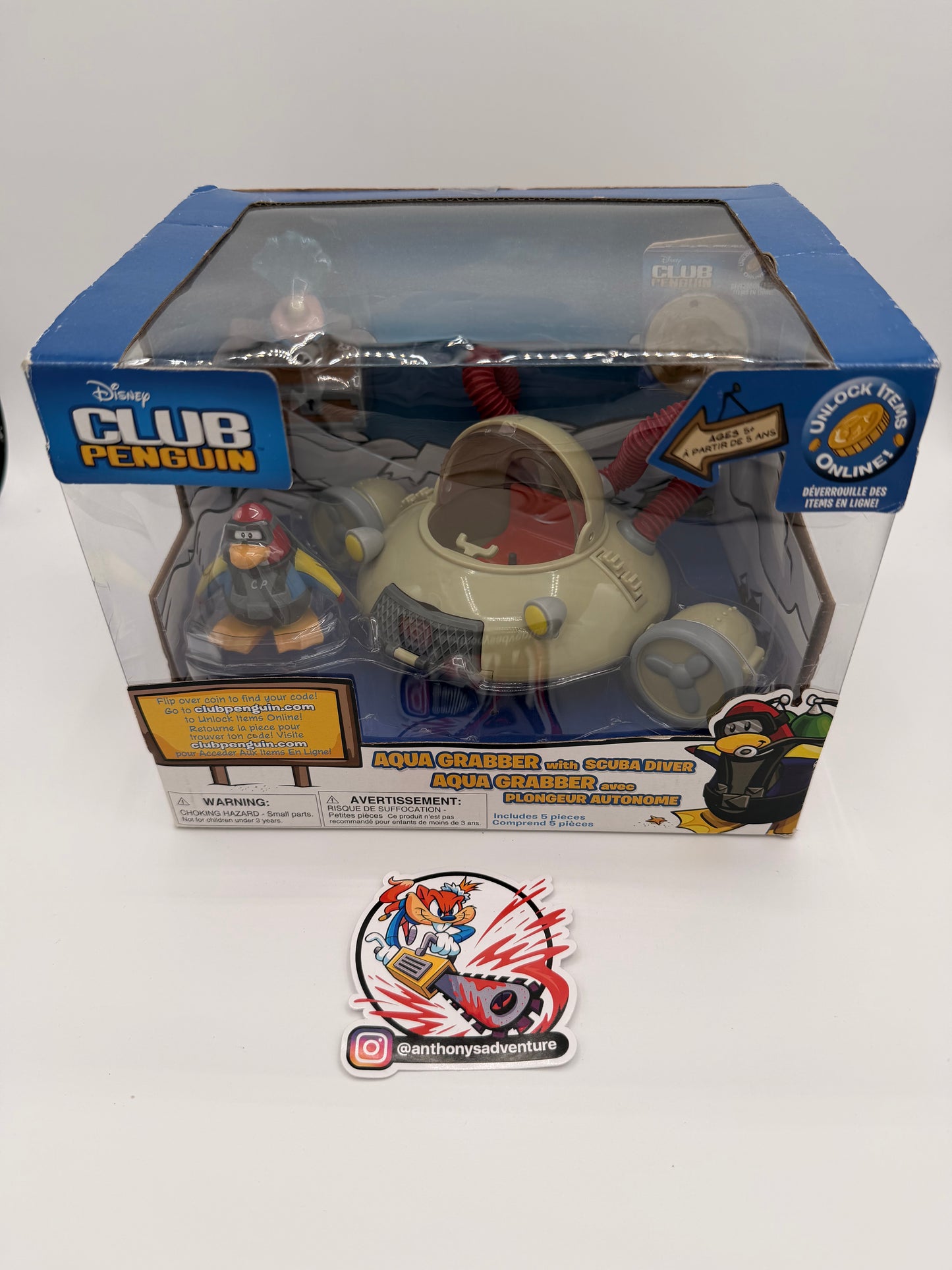 Club Penguin Aqua Grabber with Scuba Diver
